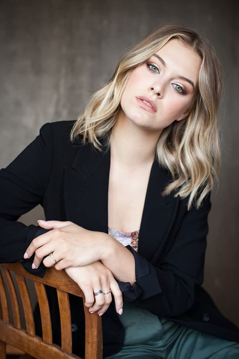 Riverdale Polly, Polly Cooper, Tiera Skovbye, Hollywood Star, Light Hair, Female Images, Riverdale, Girl Top, Beautiful Eyes