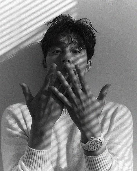 Gong Yoo Aesthetic, Secret Forest, Gong Yoo, Korean Entertainment, Photography Poses For Men, Kdrama Actors, Korean Celebrities, Poses For Men, Korean Actress