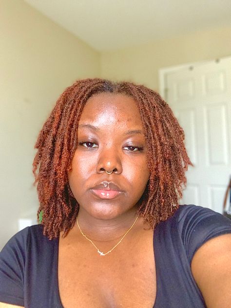 Ginger Colored Microlocs, Copper Colored Microlocs, Ginger Microlocs, Dyed Microlocs Black Women, Microlocs 4c Hair, Microlocs Aesthetic, Ginger Hair Black Women Locs, Ginger Micro Locs, Ginger Sisterlocks