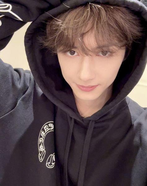 Seventeen Junhui, Wen Junhui, Seventeen Jun, Seventeen Magazine, Seventeen Debut, Seventeen Wallpapers, Seventeen Album, Pledis 17, Pledis Entertainment