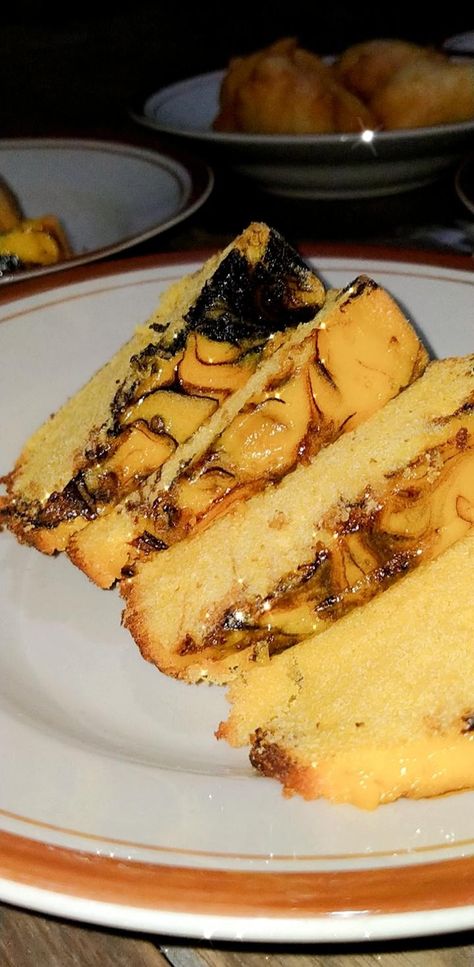 #mood #food #night #pap #aesthetic #kuliner #aestheticfood #makanan #minuman #instafood #bolu #kue #homemade Bolu Cake, Cake Aesthetic, Mood Food, Aesthetic Food, Food Photography, Ethnic Recipes, Cake