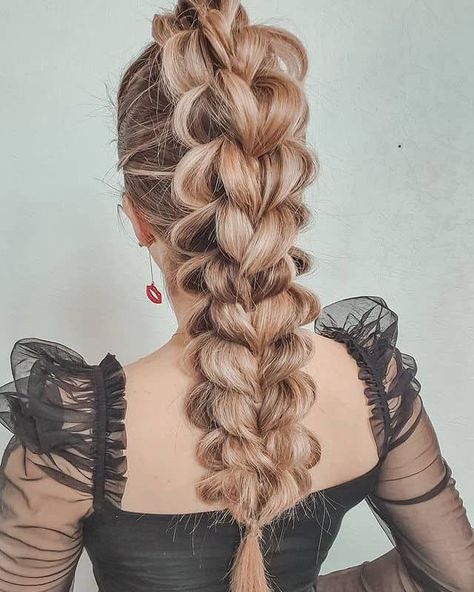 50+ Bombshell Braided Hairstyles You Need To Try! - Prada & Pearls Long Hair Braid Ideas, Braided Pony Hairstyles, Pony Hairstyles Wedding, Bubble Braid Easy, Braid Ideas For Long Hair, Braid Ideas For Short Hair, Junior Bridesmaid Hair, Recreate Yourself, Dragon Braid