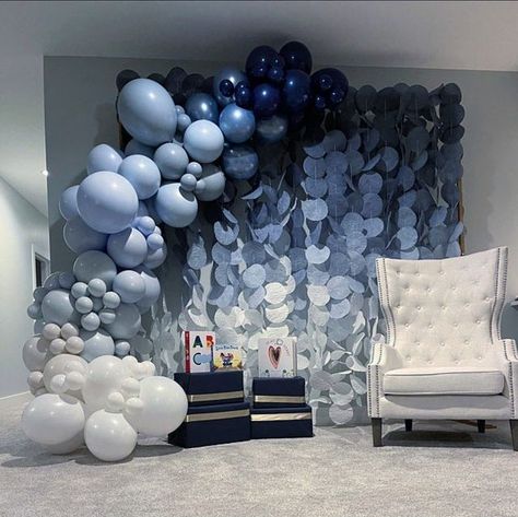 Western Theme Anniversary Party, Denim Balloon Garland, Blue Birthday Set Up, Blue Garland Balloons, Blue Jean Baby Shower Theme, Denim Birthday Party Theme, Denim Party Theme, Denim Baby Shower Ideas, Denim Party Decorations