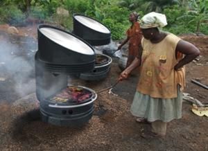 Wilson solar grill uses latent heat storage to cook after sunset. Solar Cooking, Solar Cooker, David Wilson, Fresnel Lens, Thermal Energy, 25 Hours, Off Grid Solar, Solar Technology, Open Fire