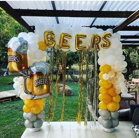 Beer Party Theme Decorations, Biergarten Party Ideas, Bar Themed Birthday Party, Guys Theme Party Ideas, Boots And Beers Party, Beer Theme Balloon Garland, Boots And Beer Party, Pacifico Beer Birthday Party, Cheers And Beers Party Centerpieces