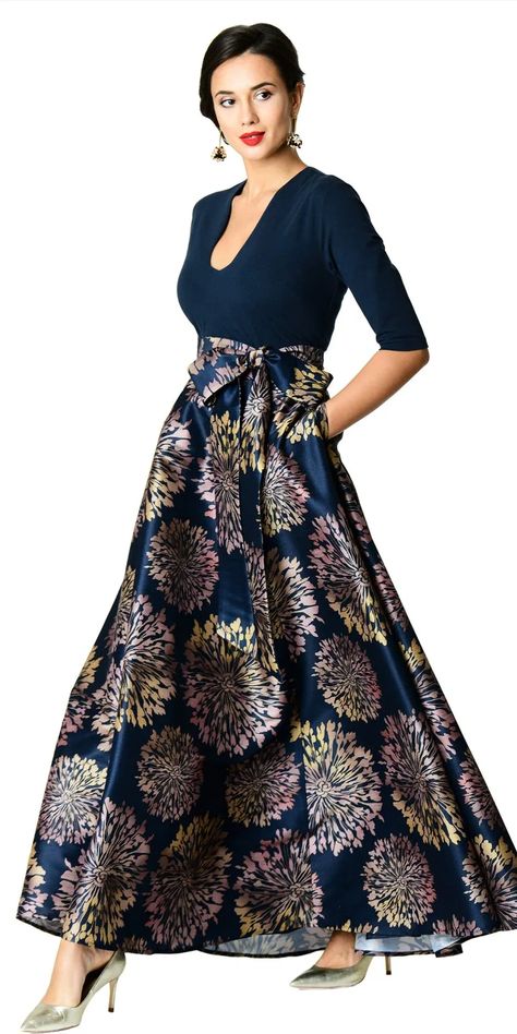 33 Plus Size Mother of the Bride Dresses - Alexa Webb Sukienki Maksi, Gaun Koktail, Boss Fashion, Inspired Clothes, Mother Of The Bride Dresses Long, Mother Of Bride Outfits, Mother Of Groom Dresses, Mother Of The Bride Outfit, Mob Dresses