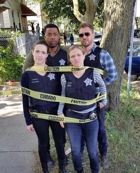 Laroyce Hawkins, Chicago Crossover, Patrick John Flueger, Chicago Pd Cast, Marina Squerciati, Tracy Spiridakos, Chicago Family, Chicago Shows, Chicago Med