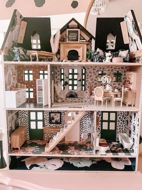 Vintage Dollhouse Makeover, Aesthetic Dollhouse, Dollhouse Rehab, Vintage Doll House Aesthetic, Play Village, Retro Dollhouse, Big Doll House, Large Wooden Dollhouse, Victoria's Farmhouse Dollhouse