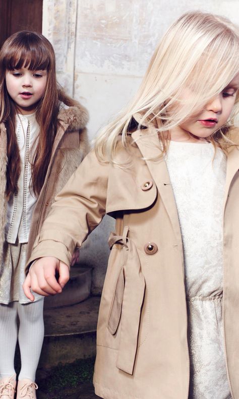 Chloé F/W 14 children's wear Winter Inspiration, Chloe Kids, Trendy Kids, Kids Outerwear, Girl Style, Childrens Fashion, Mini Fashion, Kids' Fashion, Parisian Style