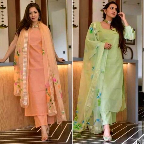 Indian Fancy Dress, Monsoon Fashion, Stylish Kurtis Design, Organza Suits, Simple Gowns, Simple Kurta Designs, Cute Short Dresses, Beautiful Casual Dresses, Simple Kurti Designs