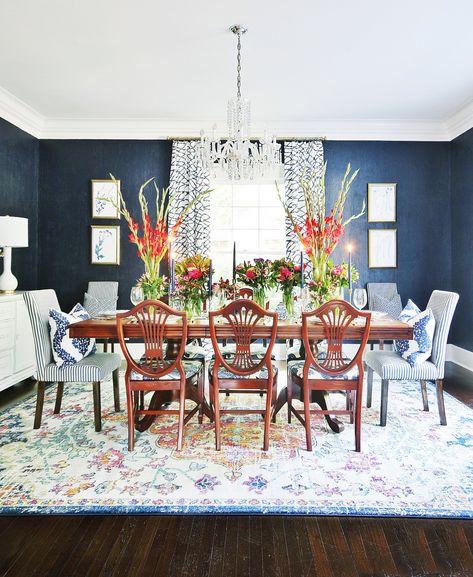 Before and After Dining Room Makeover With the Sherwin-Williams Color Of the Year - Thistlewood Farm Grey Paint Living Room, Painted Dining Room Table, Dining Room Trends, Cozy Clutter, Blue Gray Paint Colors, Indoor Ideas, Retirement House, Blue Gray Paint, Dining Room Blue