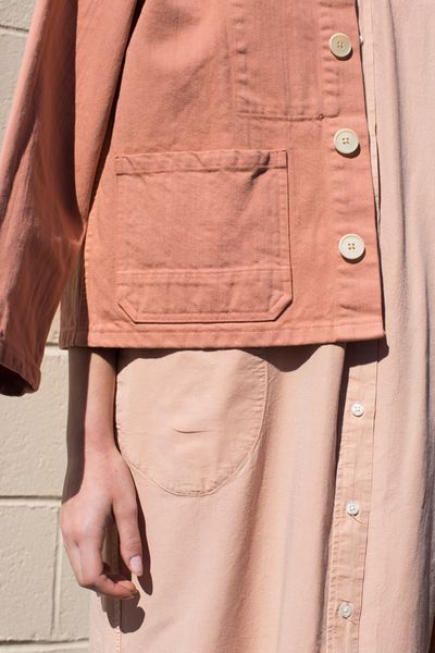 Peach Aesthetic, Beige Outfit, Peaches N Cream, Just Peachy, Mode Inspiration, Fashion Details, Color Inspiration, Close Up, Personal Style