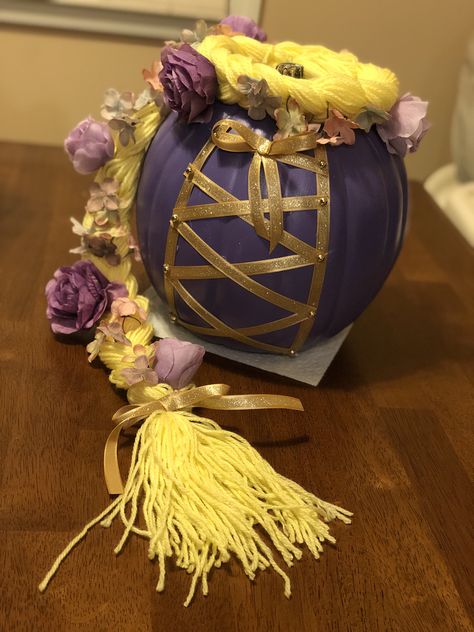 Rapunzel/Disney Tangled pumpkin painting and decorating Tangled Pumpkin Painting, Rapunzel Pumpkin Carving, Rapunzel Pumpkin, Tangled Pumpkin, Disney Pumpkin Painting, Story Book Pumpkin, Princess Pumpkin, Rapunzel Disney, Pumpkin Decorating Contest