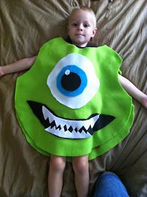 Diy Mike Wazowski Costume, Mike Wazowski Halloween Costume, Monsters Inc Costume Diy, Mike Wazowski Costume, Monsters Inc Halloween, Mike From Monsters Inc, Diy Monsters, Monster Costumes, Diy Costumes Kids