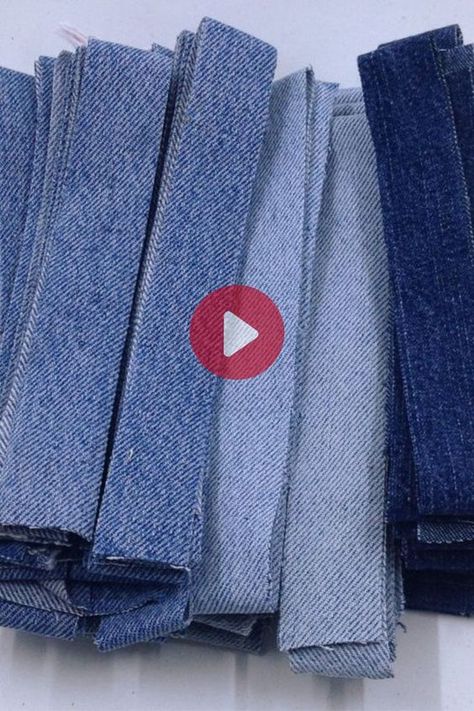 Diy Jean Bag, Återvinna Jeans, Diy Old Jeans, Diy Bags Jeans, Jean Quilt, Denim Bag Patterns, Denim Crafts Diy, Blue Jeans Crafts, Denim Projects