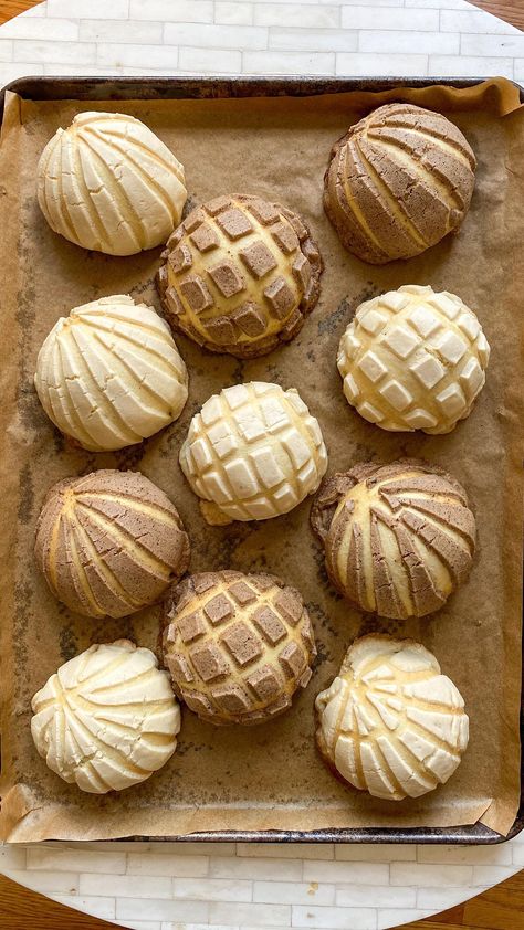 Conchas (Pan Dulce) 🇲🇽 Full recipe is on my website (BenGingi.com) link in bio! Tomorrow is Cinco de Mayo and Zikki and I prepared for y… | Instagram Conchas Recipe, Conchas Pan, Bread Pan, Mexican Theme, Traditional Recipes, My Website, Link In Bio, Baking, Instagram