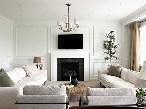 Wainscoting And Fireplace, Picture Frame Molding Fireplace Wall, Picture Molding Around Fireplace, Wainscoting Living Room With Fireplace, Wainscoting Ideas Fireplace Wall, Tv Wall Moulding, Accent Wall With Chair Rail, Wall With Chair Rail, Frame Molding Accent Wall