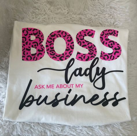 Boss Lady Cake, Boss Lady Shirt, Lady Cake, Tshirt Printing Business, Boss Tshirt, Tshirt Design Ideas, Female Boss, Tshirt Printing, Cakes For Women