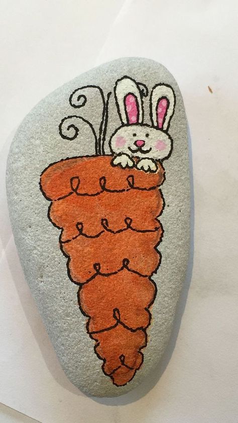 Easter Rock Painting, Egg Rock, Easter Drawings, Easter Paintings, Painted Rock Animals, Painted Rocks Kids, Rock And Pebbles, Painted Rocks Craft, Art Tumblr