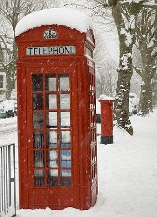 Britain Phonebox London Red Phone Booth, London Snow, Red Phone Booth, Telephone Booth, Winter's Tale, I Love Winter, London Christmas, Phone Booth, Winter Scenery