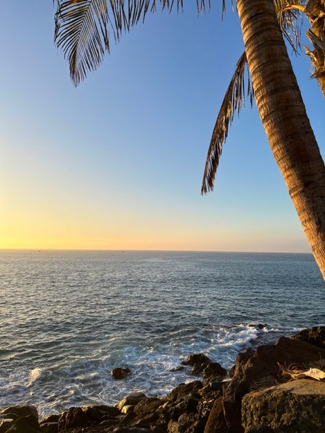 Tenerife Las Americas Beach, Tenerife Playa De Las Americas Beach, Tenerife Aesthetic, Spain Travel Aesthetic, Tenerife Spain, Pretty Views, Feed Insta, Photo Insta, Dream Places