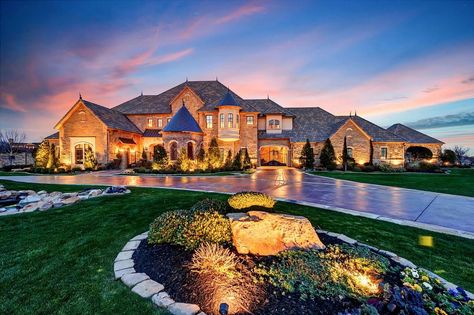 Texas Mansions, Stone Mansion, Coldwell Banker Real Estate, Dream Mansion, A Mansion, Rich Home, Luxury Garden, Mansions Luxury, Luxury Homes Dream Houses