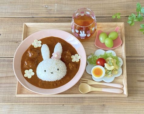 Cute Cafe Food, Kawaii Dinner, Miffy Food, Cute Meals, Kawaii Breakfast, Japanese Food Bento, Cute Bento, Kawaii Cooking, Cute Baking