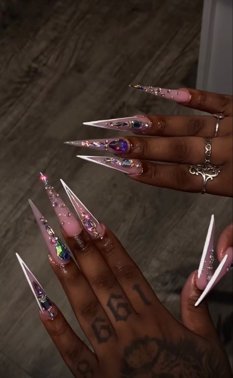 Acrylic Nails Stiletto, Stilleto Nails Designs, Acrylic Toe Nails, Colored Acrylic Nails, Stiletto Nails Designs, Cute Acrylic Nail Designs, Dope Nail Designs, Short Square Acrylic Nails, Exotic Nails