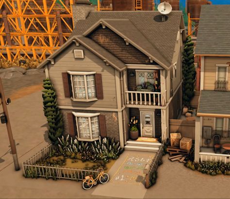 Sims 4 Loft Exterior, Sims Newcrest Ideas, Newcrest Sims 4 House, Sims 4 Building Tutorial, Small House Sims 4 Floor Plans, Sims 4 Fixer Upper House, Evergreen Harbor House, Sims 4 House Suburban, Newcrest Sims 4 Ideas Map