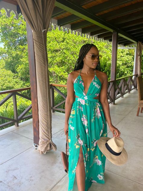 Dresses For Island Vacation, Zanzibar Outfit Ideas For Women, Beach Picnic Outfit, Picnic Dress Outfits Summer, Picnic Day Outfit, Picnic Outfit Ideas, Picnic Outfit Black Women, Ascot Style, Caribbean Outfits