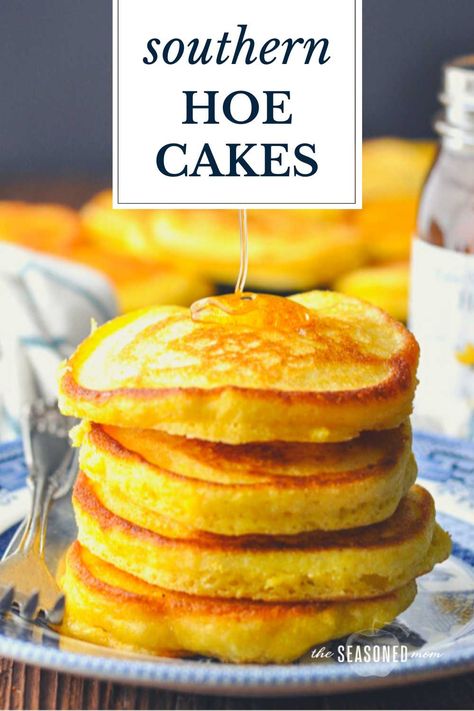 Johnny Cakes Recipe, Southern Meals, Corn Cakes Recipe, Johnny Cakes, Oven Fried Fish, Johnny Cake, Cake Calories, Corn Dishes, Corn Cakes