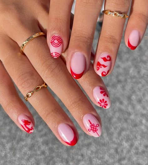 Chinese New Year Nail Art Design 2025, Short Dragon Nails, Cny Nails Snake, Lunar New Year Nail Art, Chinese New Year Nails 2025, Lunar New Year Nails 2025, Chinese New Year Nails Snake, Lunar New Years Nails, Lunar New Year Nails Snake