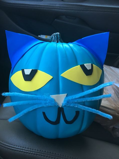 Pete The Cat Pumpkin Ideas, Pete The Cat Trunk Or Treat, Pete The Cat Trunk Or Treat Ideas, Pete The Cat Five Little Pumpkins Craft, Pete The Cat Pumpkin Decorating, Cocomelon Pumpkin, Pete The Cat Pumpkin Book Report, Pete The Cat Pumpkin, Pumpkin Painting Childrens Books