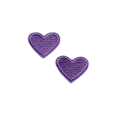 Purple Hearts embroidered patches Little embroidered heart applique patch. Heart patches can be used to embellish your knitting or crochet projects, jazz up clothing or for other crafting ideas.  This patch can be hand sewn if preferred but it has a handy iron-on backing for easy application.  You get 2 heart patches.  Other color options are available, choose your favorite color.  Visit my shop for other colors too! Patch measures approx 1.5 inches (3.5cm x 3cm) See other unique embroidery patc Heart Patches, Baby Knitwear, Cool Patches, Embroidered Heart, Motif Vintage, Purple Heart, Appliqué Patch, Tiny Heart, Crochet Heart