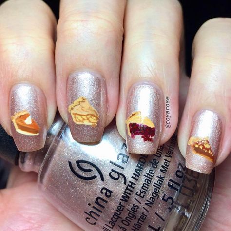 Pumpkin, Apple, Olallieberry and Pecan Pie. Free Hand Nail Art Designs. By Nicoya Grobman Free Hand Nail Art, Food Nail Art, Hand Nail Art, Eyes Nails, Food Nails, Thanksgiving Nail Designs, November Nails, Gel Acrylic Nails, Cute Nail Art Designs