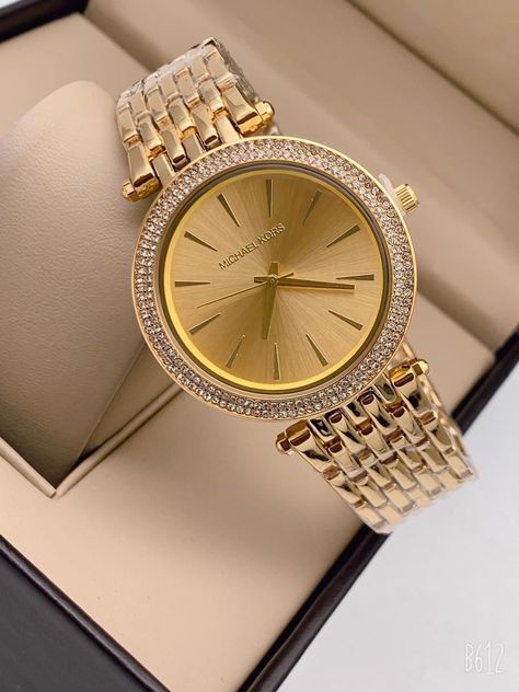 Mk ladies watch 990/-₹ free shipping⁰sd68 Mk Watch Women, Chain Watch, Vintage Watches Women, Fancy Jewellery Designs, Watches Women, Watch For Women, Girly Accessories, Fancy Jewellery, Feather Necklaces