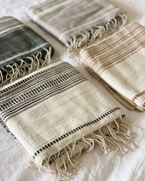 Imprint House on Instagram: “If you’ve been waiting for these beautiful hand-woven throws we are expecting delivery of some more any day now, including the natural/clay…” Contemporary Baskets, Knotted Fringe, Textile Products, Handmade Towel, Diy Weaving, Cotton Throw Blanket, Natural Clay, Woven Throw Blanket, Hand Woven Textiles