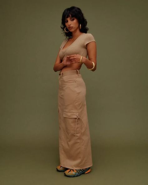 Staple & Hue Delivers On All Your Staples In Their Newest Releases Maxi Cargo Skirt Outfit, Cargo Maxi Skirt Outfit, Long Cargo Skirt Outfit, Long Cargo Skirt, Cargo Skirt Outfit, Type Of Jeans, Cargo Skirts, Effortless Aesthetic, Maxi Skirt Outfit