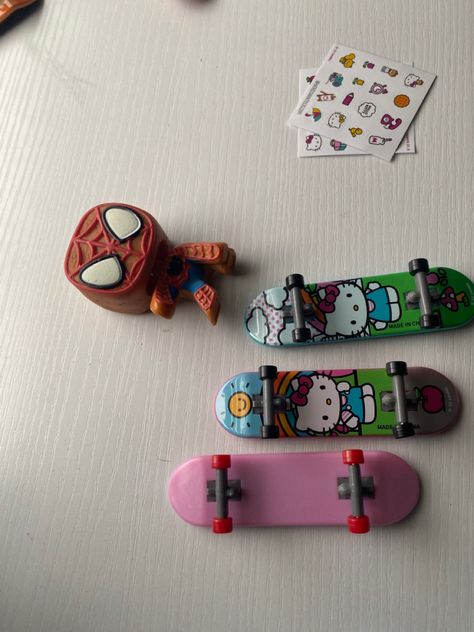 Hello Kitty Tech Deck, Tech Deck Aesthetic, Mini Skate, Skateboard Aesthetic, Sanrio Stuff, Forest Core, Kitty Clothes, Hello Kitty Clothes, Tech Deck