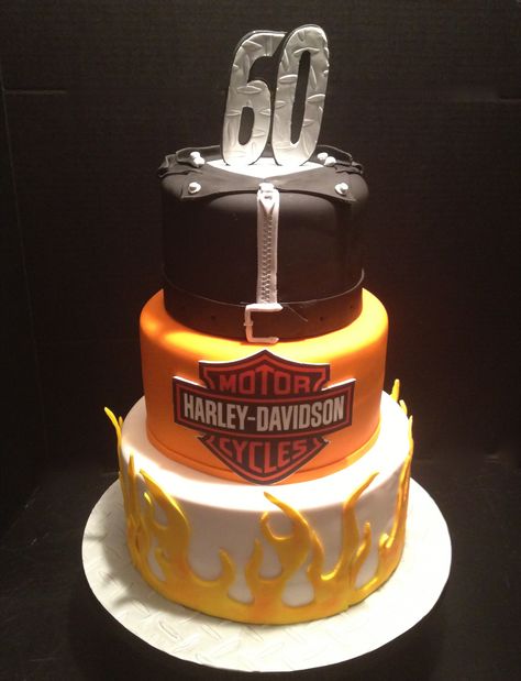 - Harley Davidson birthday cake . All fondant. Harley logo is an edible image. Harley Davidson Birthday Cake For Men, Harley Davidson Party Ideas For Men, Harley Cakes For Men, Harley Davidson Cake Ideas, Harley Birthday Cake, Harley Davidson Birthday Party Ideas, Harley Davidson Cupcakes, Pastel Harley Davidson, Harley Davidson Cakes