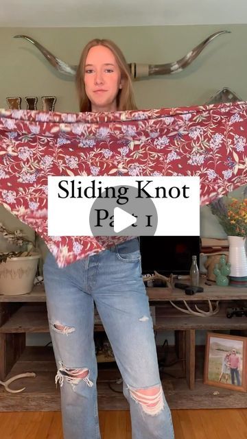 Mikayla Woodzell- WranglinRags on Instagram: "How to: Tie a Sliding Knot Part 1- stay tuned for a different way to tie this same knot! This one is perfect for spring and summer and has endless uses! This Wranglin Rag is available in my shop, linked in my bio 🫶🏻 Tee shirt: @thegoodbabesco Jeans: @hm #howto #wranglinrags #wildragtutorial #wildrag #wildragknots #westernwear #westernstyle" Tying Wild Rags, How To Tie A Wild Rag On Head, Ways To Wear A Wild Rag, Styling Wild Rags, Wild Rags In Hair, Wild Rag Knots, Wild Rag Ties, How To Tie A Wild Rag Scarf, How To Tie Wild Rags