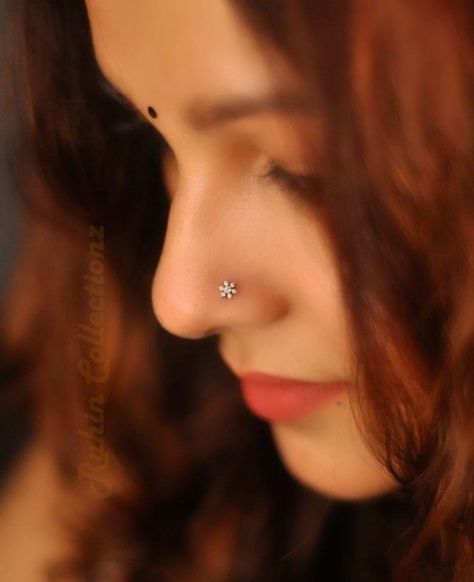 Diamond Nose Pin Design Indian, Nose Ring Photography, Nose Ring Jewelry Indian Bridal, Small Nose Pin Designs Gold, Nose Jewelry Indian, Silver Nose Pin Indian, Nose Ring Diamond Stud, Cute Small Nose Piercing, Mukuthi Design