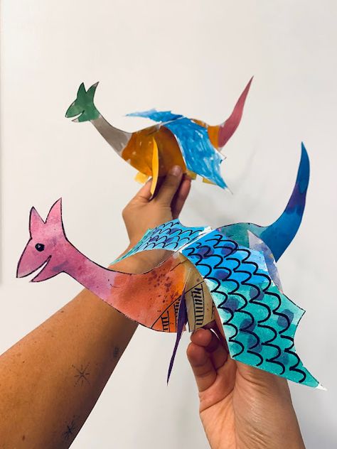 How to Make Paper Dragons (Easy Free Printable Model included) Easy Paper Folding, Paper Dragon Craft, Diy Dragon, Mythical Creature Art, Make A Dragon, Library Crafts, Preschool Planning, Origami Dragon, Dragon Crafts