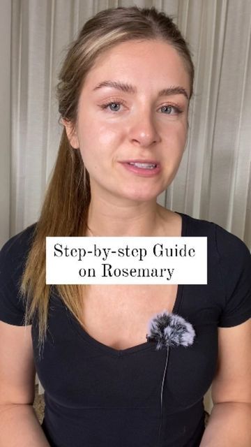 Taylor Rose - Trichologist on Instagram: "If you bought rosemary oil to regrow you hair but you have no idea what to do with it 🤷‍♀️, here's a step-by-step guide to get you started. ⬇ Dilute your rosemary oil with 5 drops of rosemary oil to 1 TBSP of a 'carrier oil' of choice. Heat it up in your hands and apply it directly to your scalp. If you want more tips and tricks on how to use rosemary oil for hair regrowth drop me a follow. ♥♥♥ #rosemaryoil #hairregrowthtips #hariregrowthjourney #h Rosemary Oil Routine, How To Put Rosemary Oil In Hair, Rosemary Oil In Shampoo, Adding Rosemary Oil To Shampoo, Jojoba And Rosemary Oil For Hair, How To Use Rosemary Oil, How To Dilute Rosemary Oil, Rosemary Oil In Hair, How To Use Mielle Rosemary Mint Oil