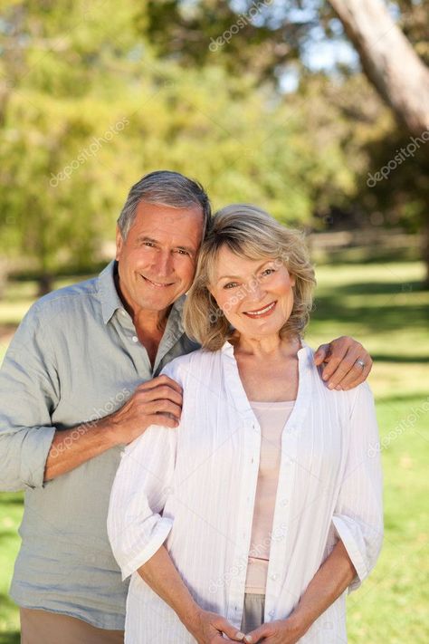 Old Couple Photography, Older Couple Poses, Older Couple Photography, Grandparents Photography, Age Photography, Pre Wedding Photoshoot Props, Grandparent Photo, Older Couple, Family Photoshoot Poses