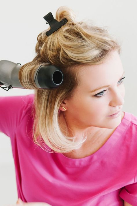 use_a_large_barrel_curling_iron_for_a_faux_blowout_at_home Faux Blowout Curling Iron, Large Curling Iron Hairstyles, Fake Blowout With Curling Iron, Blowout Look With Curling Iron, Easy Blow Dry Hairstyles, Big Curling Iron Curls, Large Barrel Curling Iron Hairstyles, Curling Iron Blowout, Blowout With Curling Iron