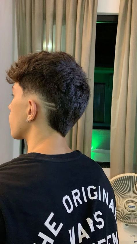 Burst Fade Mohawk, Very Short Hair Men, Types Of Fade Haircut, Taper Fade Curly Hair, Stylish Mens Haircuts, Drop Fade Haircut, Mohawk Hairstyles Men, Mens Haircuts Short Hair, Burst Fade