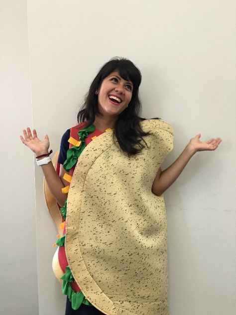 76 Halloween Costumes For Women That Are Seriously GENIUS Taco Taco Costume Diy, Taco Halloween Costume, Taco Costume, Easy Diy Halloween Costumes, Easy Halloween Costumes For Women, Halloween Costumes For Women, Diy Halloween Costumes For Women, Diy Halloween Costumes Easy, Diy Halloween Costume