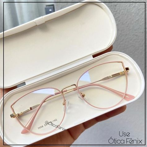 Aesthetic Eyeglasses, Specs Frames Women, Glasses Frames For Girl, Clear Glasses Frames Women, Glasses Women Fashion Eyeglasses, Rose Gold Glasses, Cute Glasses Frames, Classy Glasses, Glasses Frames Trendy