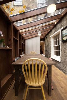 Camden Town Side Return Extension - Farmhouse - Dining Room - London - by YARD Architects | Houzz Small Side Return Extension, Dining Room London, Timber Frame Extension, Side Return Extension, Pergola Plans Design, Victorian Terraced House, Side Return, Timber Frame Construction, Country Dining Rooms